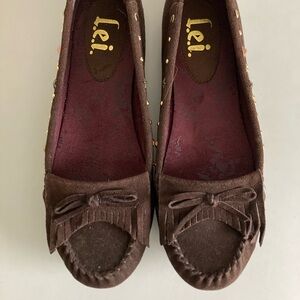 VTG LEI Brown Suede Fringe Studded Moccasins Boho Slip On Shoes Size 9 EXCELLENT